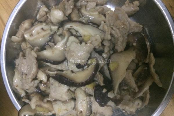 瘦肉炒蘑菇