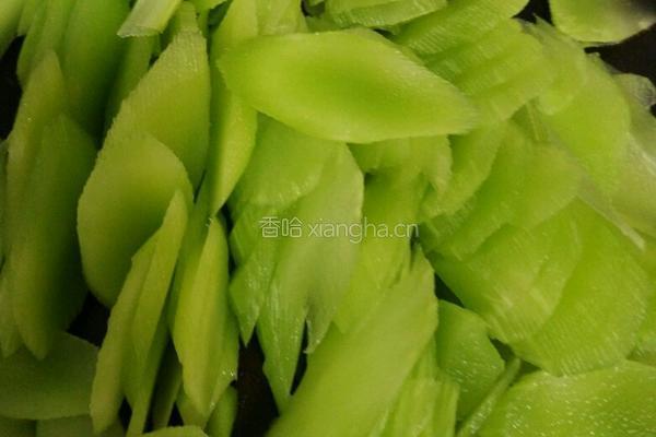 素炒莴笋的做法图解3