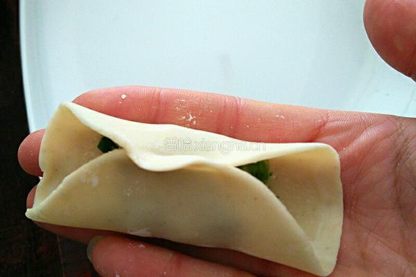 韭菜饺子的做法图解4