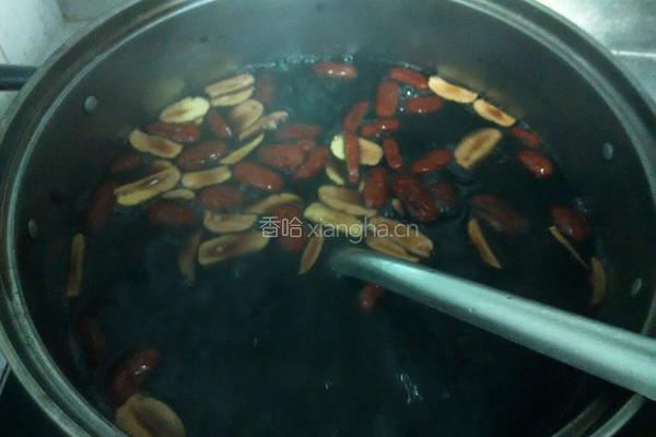 红豆红枣黑米粥的做法图解5