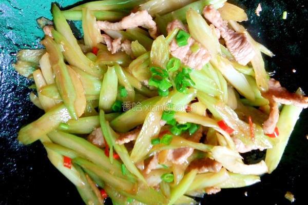 西芹炒肉的做法图解9
