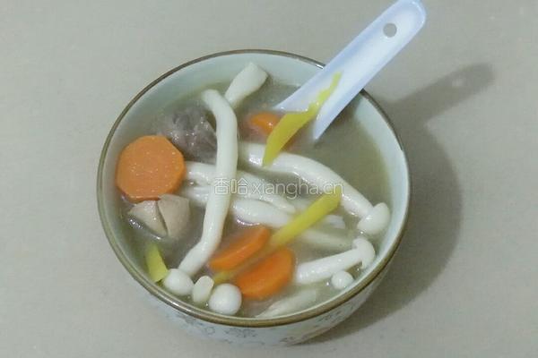 白玉菇猪杂汤的做法图解5