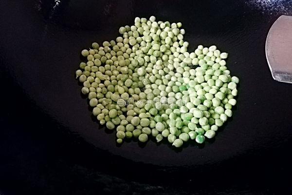 豌豆腊味糯米饭的做法图解6