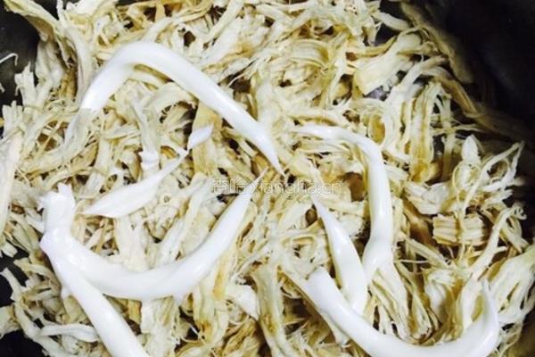 鸡胸肉丝的做法图解4