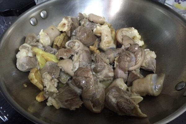 沙茶羊腿煲的做法图解5