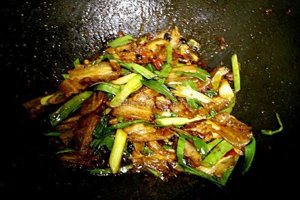 生爆盐煎肉的做法图解9