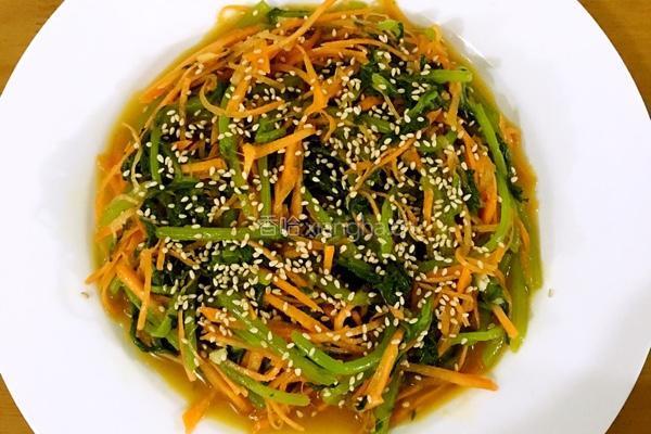 凉拌茼蒿胡萝卜的做法图解10