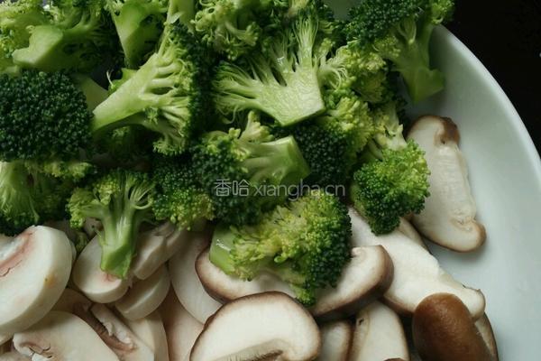 素炒双姑 白灼花耶菜的做法图解3