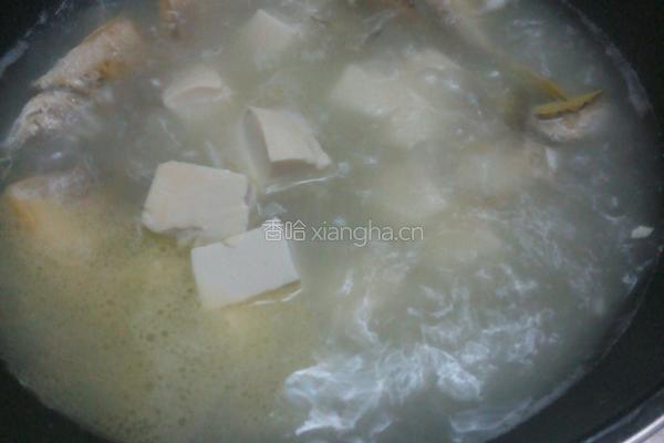 黄翅鱼豆腐汤的做法图解5