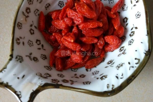 银耳小米粥的做法图解6