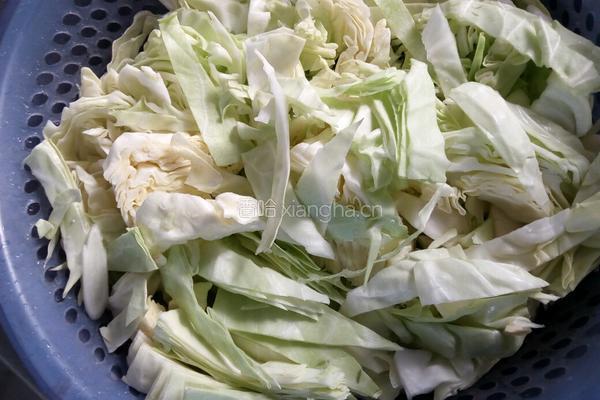 清炒包菜的做法图解2