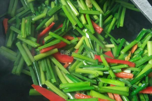 韭菜苔炒鸡蛋的做法图解7
