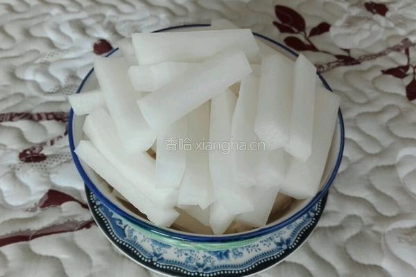 红枣白萝卜黑豆汤的做法图解7