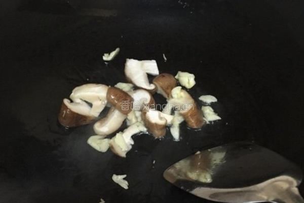 香菇肉沫拌南瓜的做法图解3