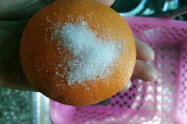 盐蒸橙子王老吉的做法图解1