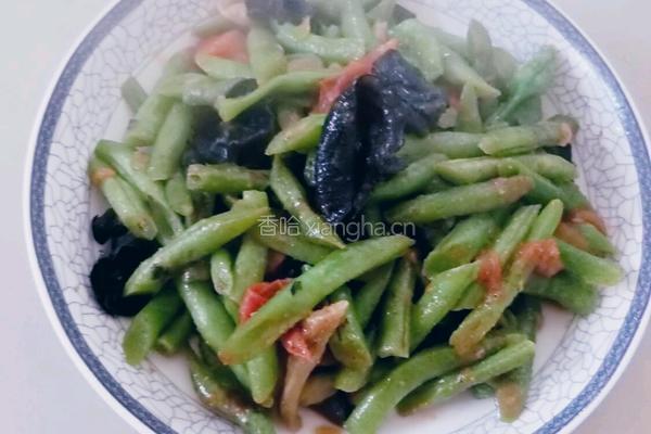 木耳炒龙豆