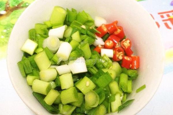 香辣小金豆的做法图解2
