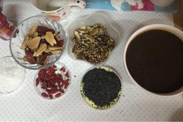 东阿阿胶糕的做法图解1