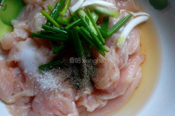 青笋炒鸡片的做法图解1