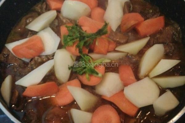 土豆炖牛肉的做法图解7