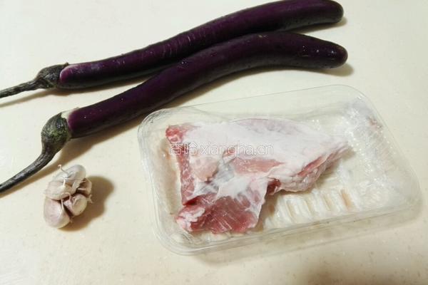 肉末茄子的做法图解1