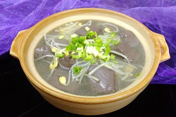 ＃年夜饭＃鸡血豆芽汤的做法图解7