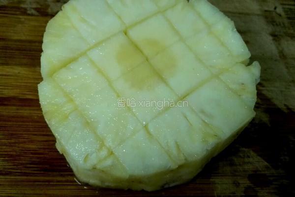 菠萝酸甜鸡的做法图解1