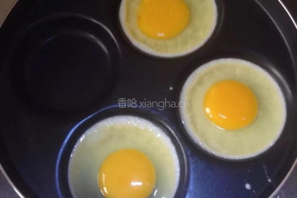 糖醋鸡蛋的做法图解1