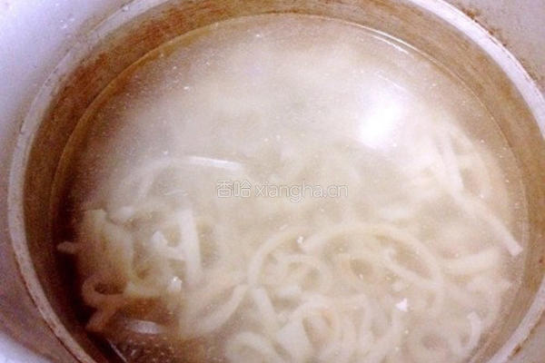 五彩肉皮冻之富贵花开的做法图解9