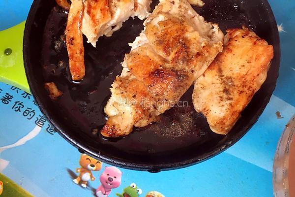 香煎鸡翅（鸡胸肉）的做法图解3