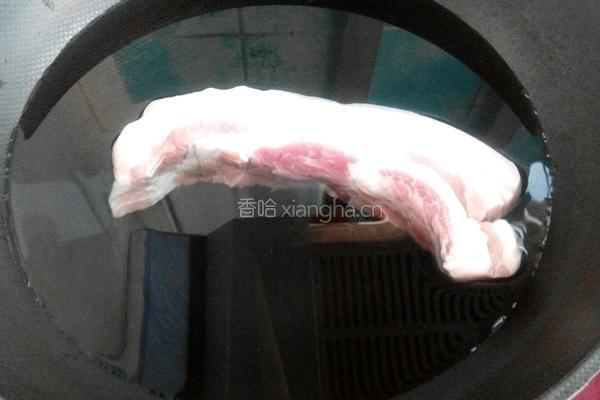 回锅肉的做法图解1