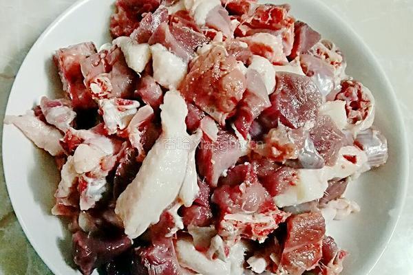 山药焖鸭肉的做法图解3