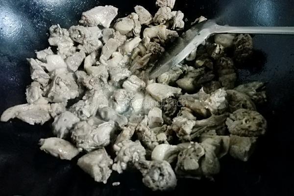 山药焖鸭肉的做法图解8