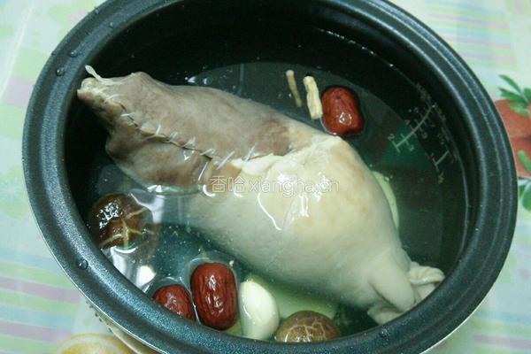 猪肚鸡汤的做法图解5