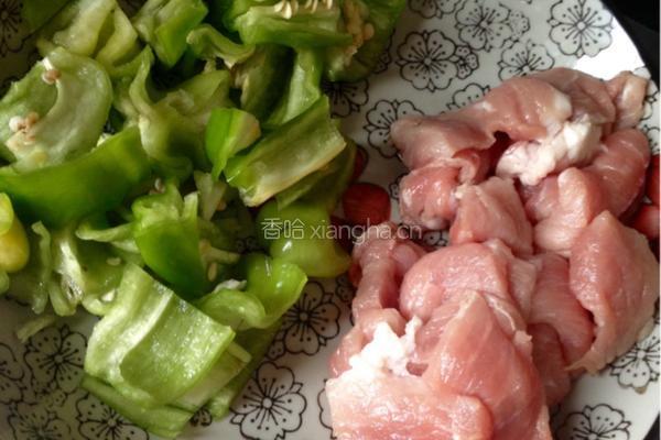 青椒土豆肉片的做法图解2