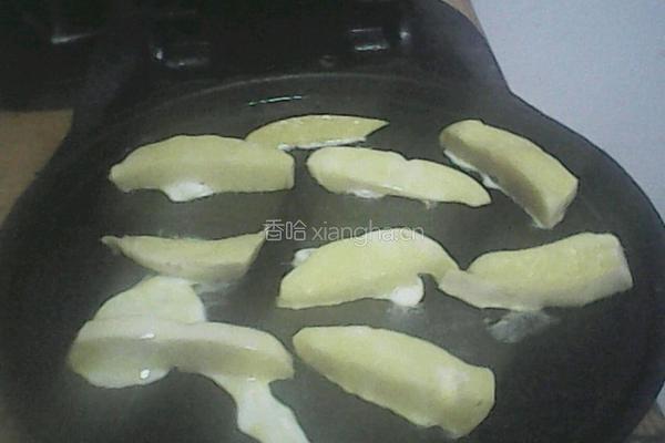 鸡蛋炸馒头条的做法图解2