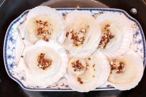 蒜蓉粉丝蒸元贝的做法图解12