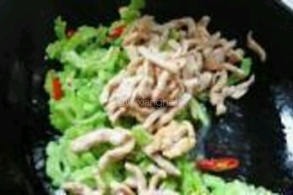 苦瓜炒肉的做法图解5