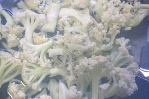 有机花菜炒肉的做法图解4