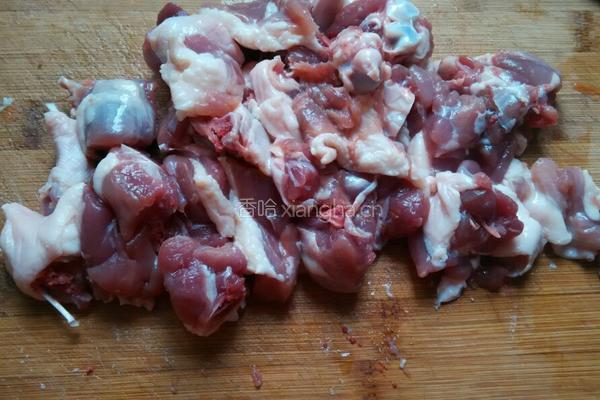 鸭肉焖胡萝卜的做法图解3