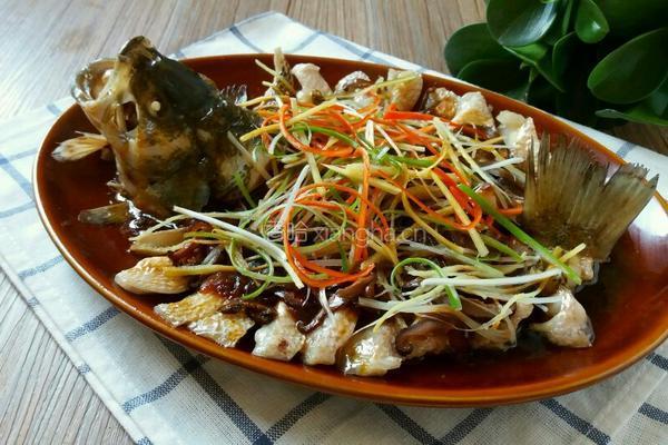 豆酱豉油蒸鲈鱼的做法图解11