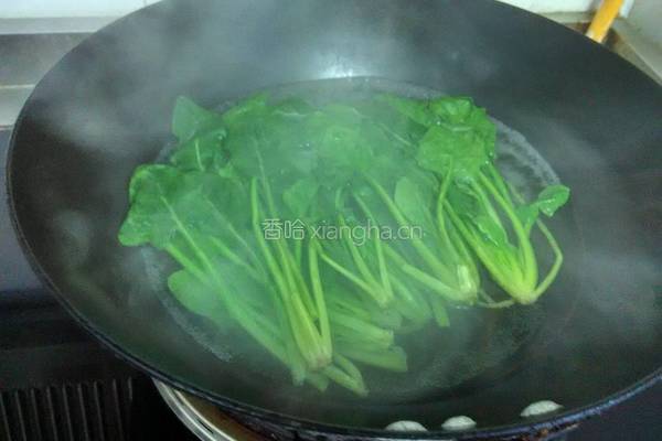 菠菜虾仁粥的做法图解2