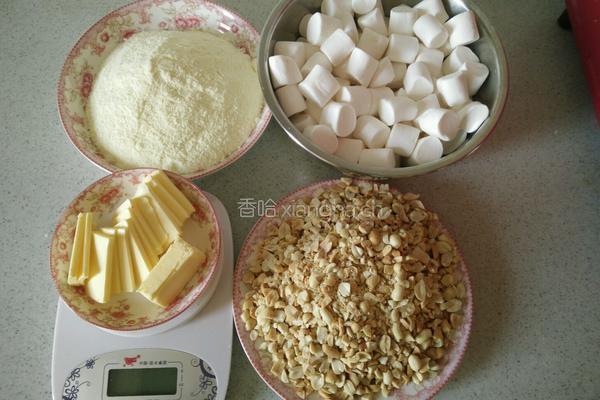 自制牛轧糖的做法图解1