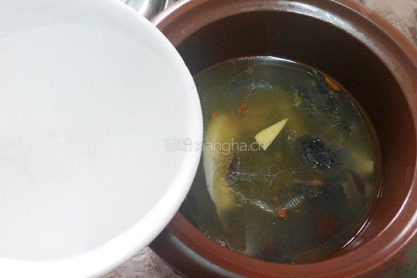 椰子乌鸡汤的做法图解7