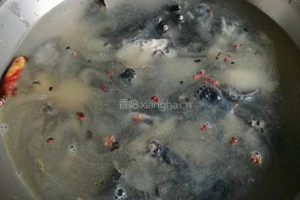 山药胡萝卜炖乌鸡的做法图解7