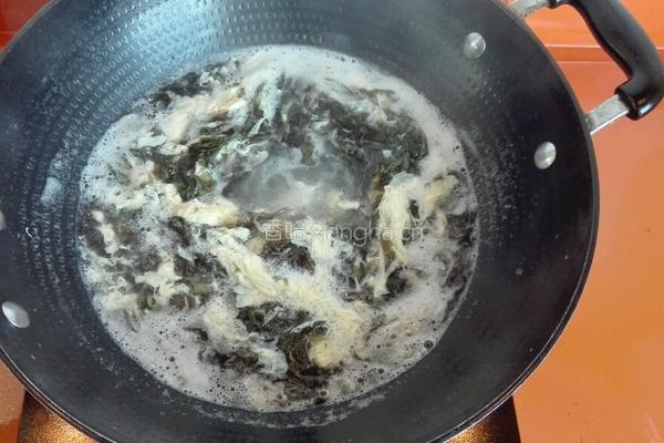 紫菜虾皮蛋花汤的做法图解7
