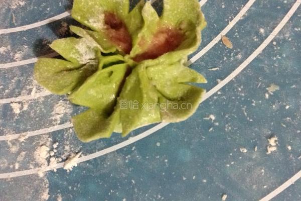 #年夜饭#花开富贵(牡丹花饺)的做法图解9