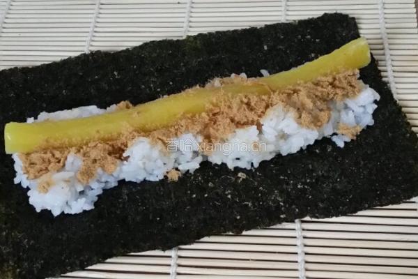 玉米和肉松寿司的做法图解8