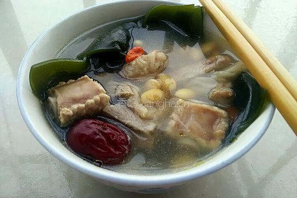 海带黄豆排骨汤的做法图解8
