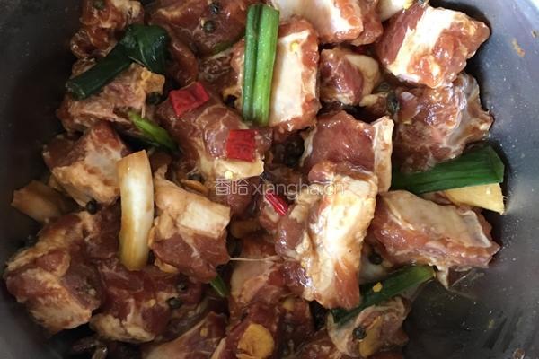 油炸排骨、薄荷的做法图解5